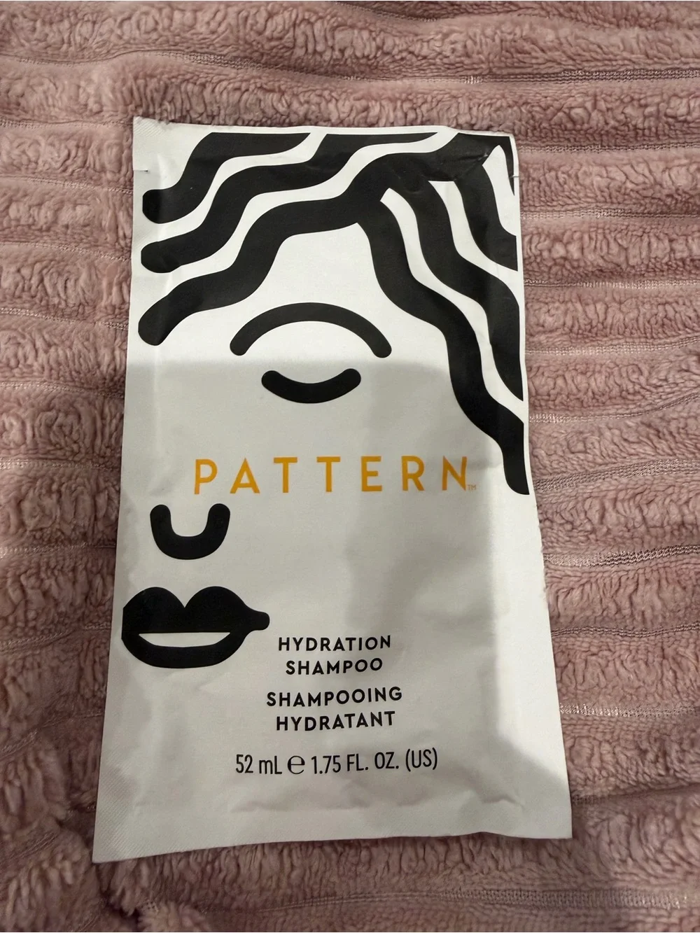 Pattern Hydration Single-Use Sachet - White & Black with Gold Logo